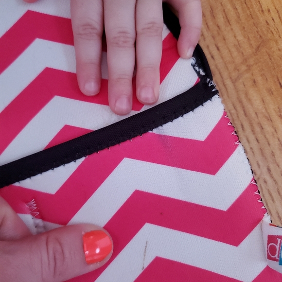 Cute 6 pack beer holder - Picture 3 of 3